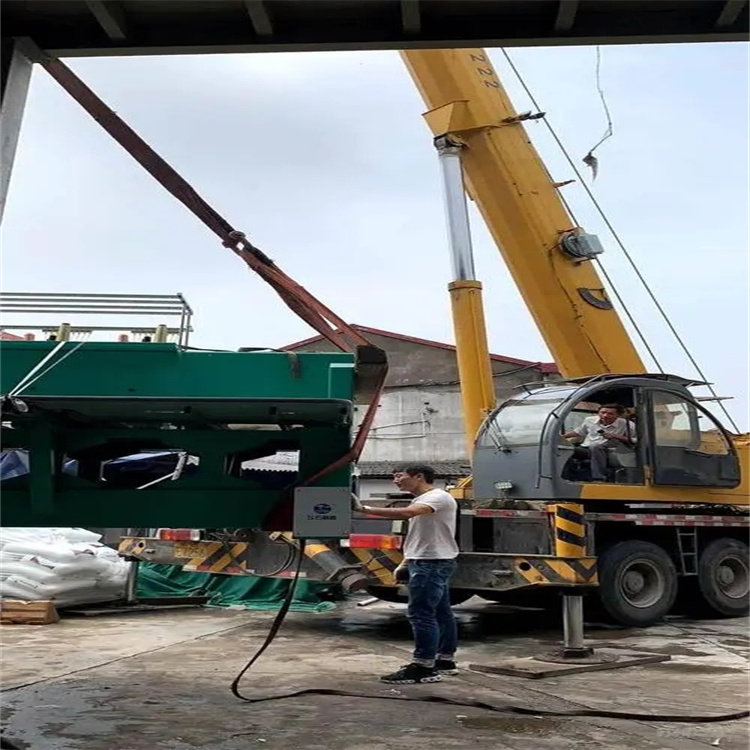 莺歌海镇大吨位吊车租赁应急保障方案|化解突发吊装需求难题